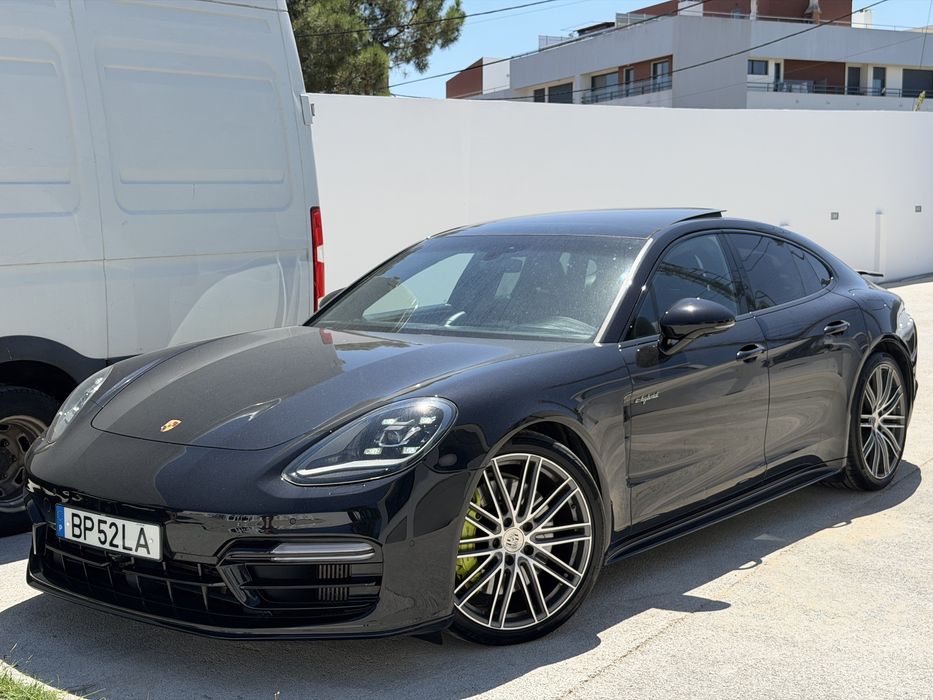 Porsche Panamera 4 E-Hybrid