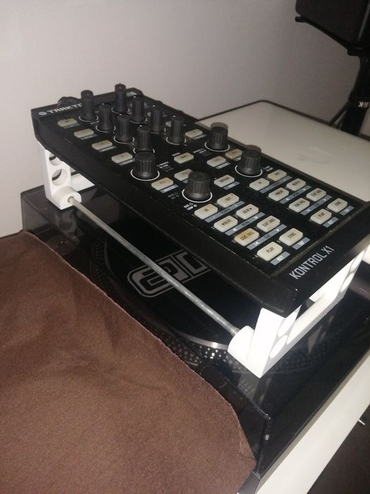 Native Instruments Traktor X1 Mk1435391543158384643