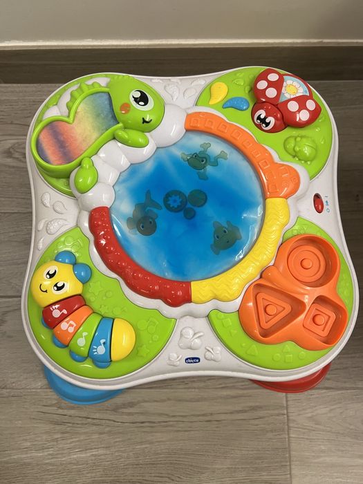 Mesa didatica chico bebe