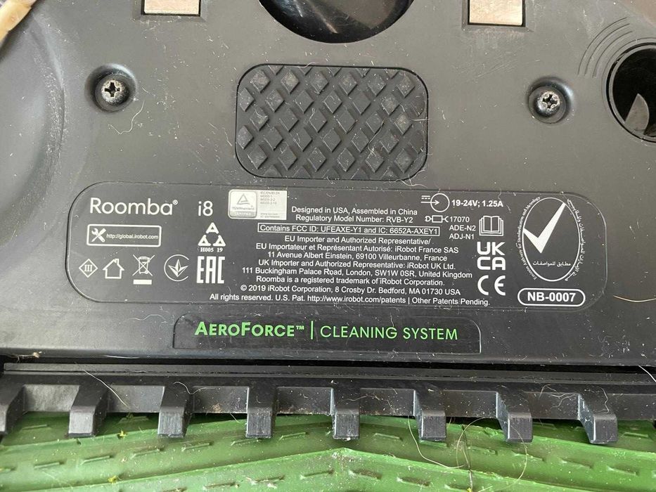 Aspirador Robô IROBOT Roomba Combo I8
