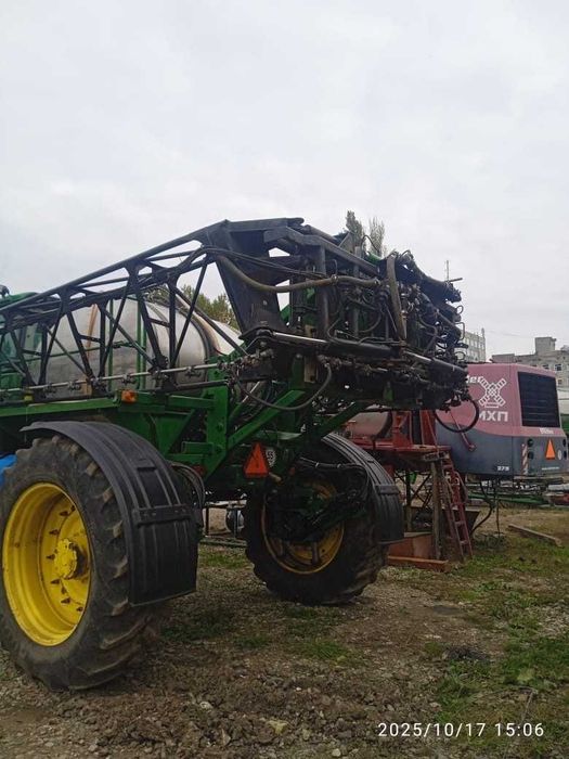 Обприскувач John Deere 4930