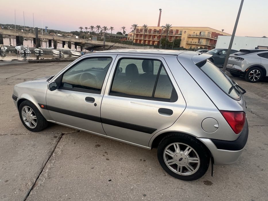Ford Fiesta 1.25 16V 75Cv com Ar Condicionado