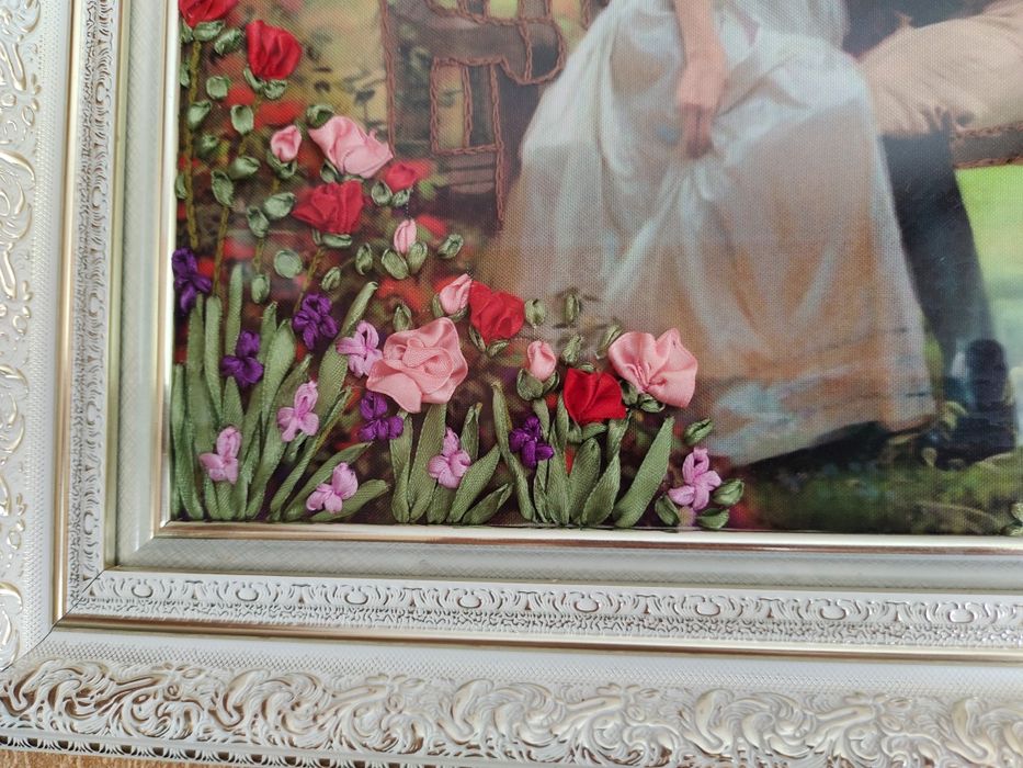 Вышитые картины в рамках