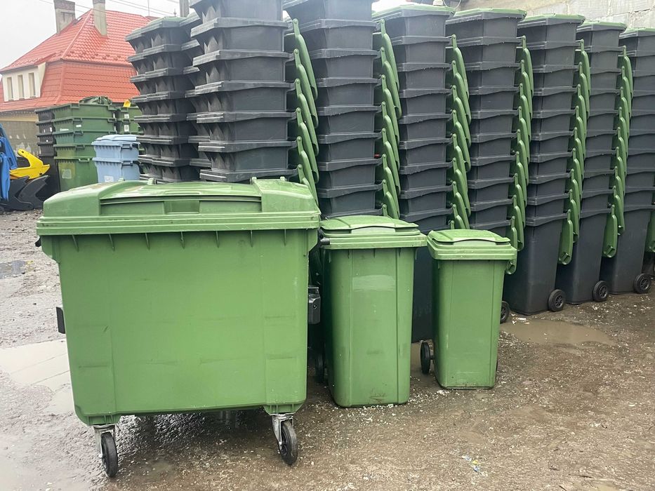 Pojemniki  120l używane grafit, żółty, zielony, niebieski, brązowy
