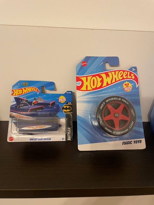 Комплект машинка + йойо Hot Wheels