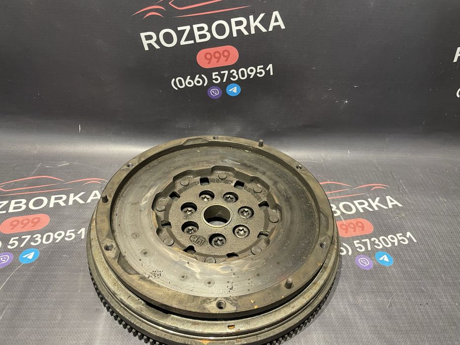 Маховик демпферний Mitsubishi Outlander 2.2 di-d двухмасовий 1120А202