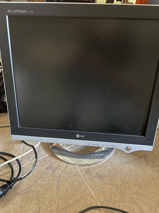LG Computer Monitor513458452751329281