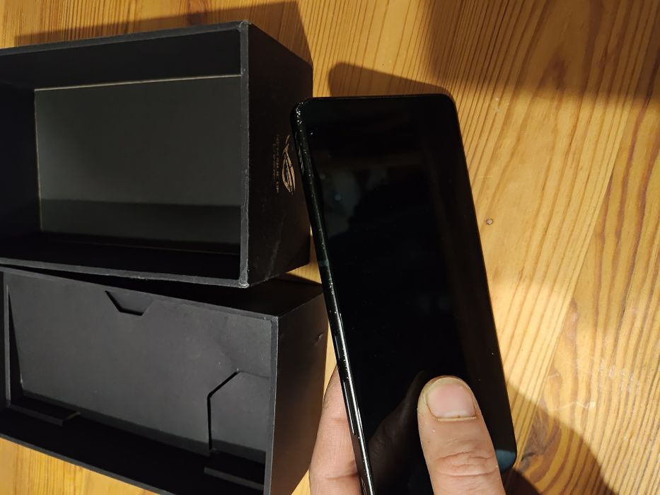 Asus Rog phone 8 12/256gb