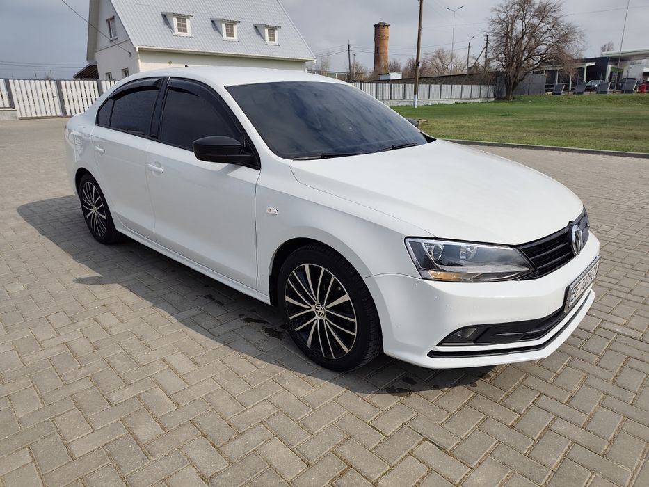 Jetta 2015року 1.8tsi