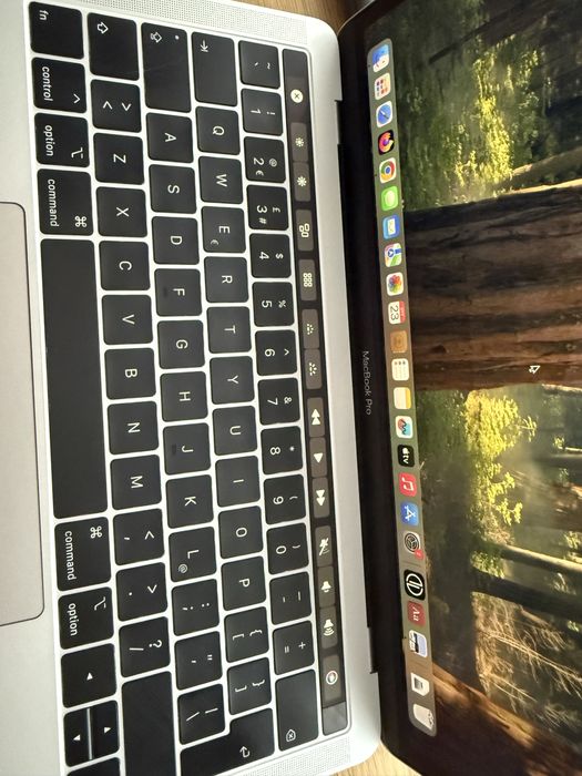 Nowa bateria MacBook Pro A1989 Intel core i7 16 GB RAM 512 GB SSD 18”