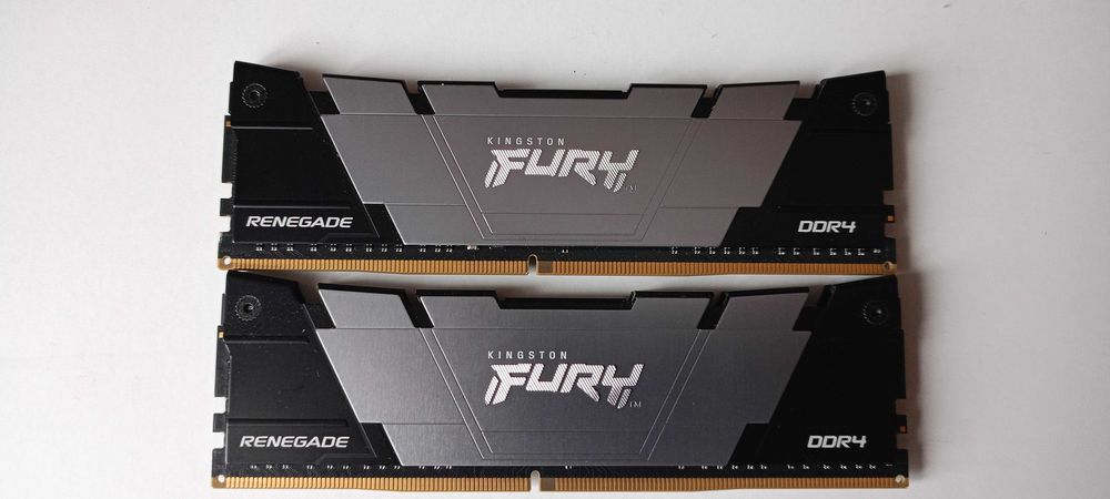 4200грн (за 2шт)

Оперативна пам'ять DDR4 2x8Gb Kingston Fury

Частота