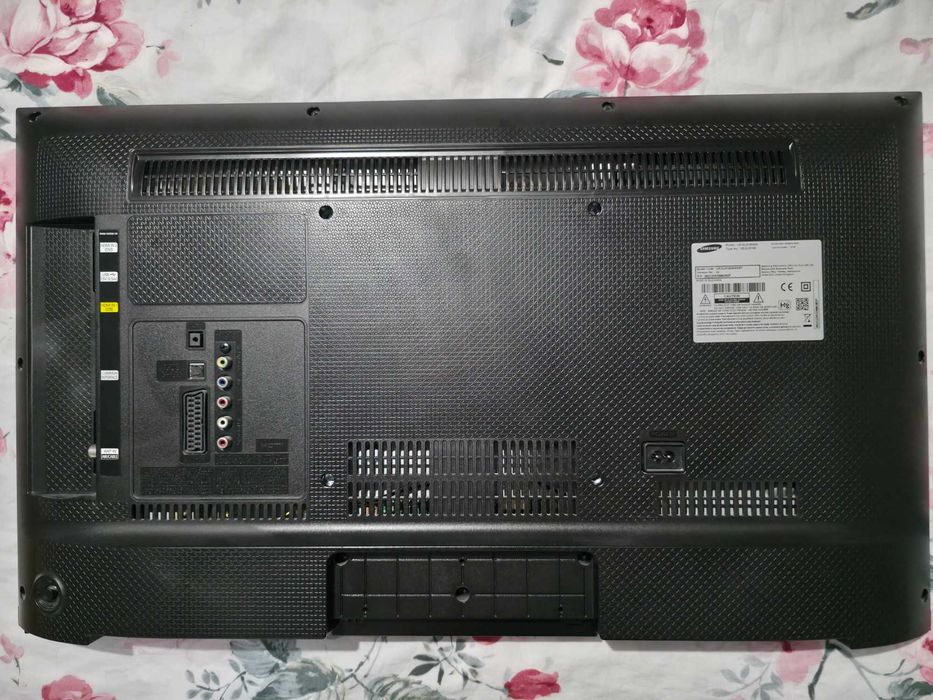 LCD Samsung UE32J5100