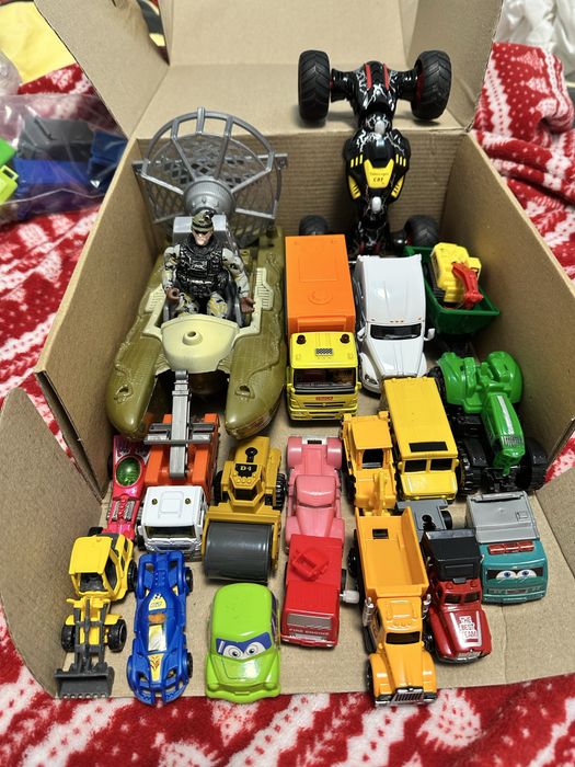 Машинки бокс ціна за все металеві різні + подарунок