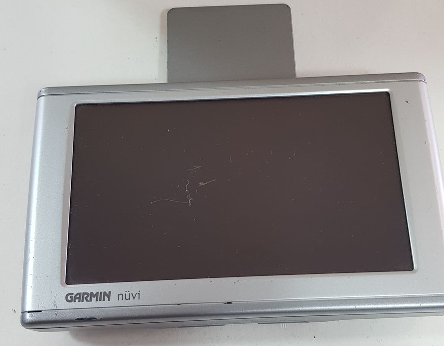 Навигатор Garmin Nuvi 660 FM