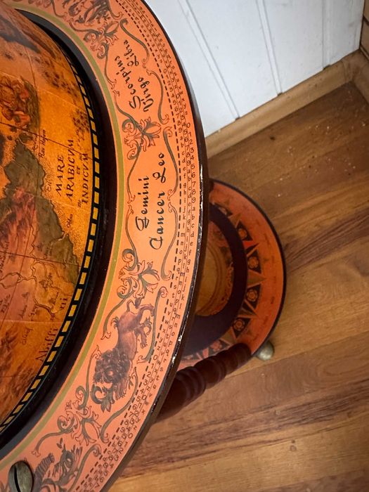 бар-Глобус мінібар Глобус