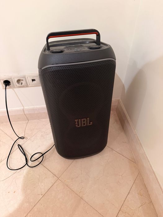 Lote completo: JBL PartyBox 120, iPhone 16, bicicletas, passadeira e muito mais