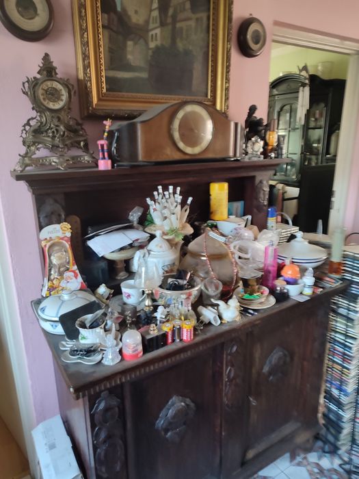 Antyki wyprzedaż garażowa