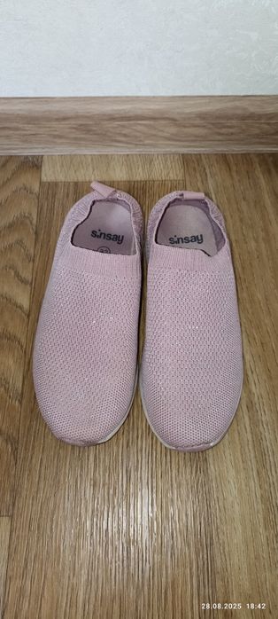 Продам б/в обувку, 32р