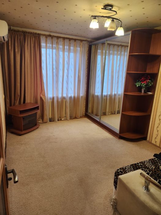 Продам 3к квартиру с мебелью и техникой