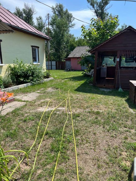 Будинок  на Дніпрі, с. Загатка