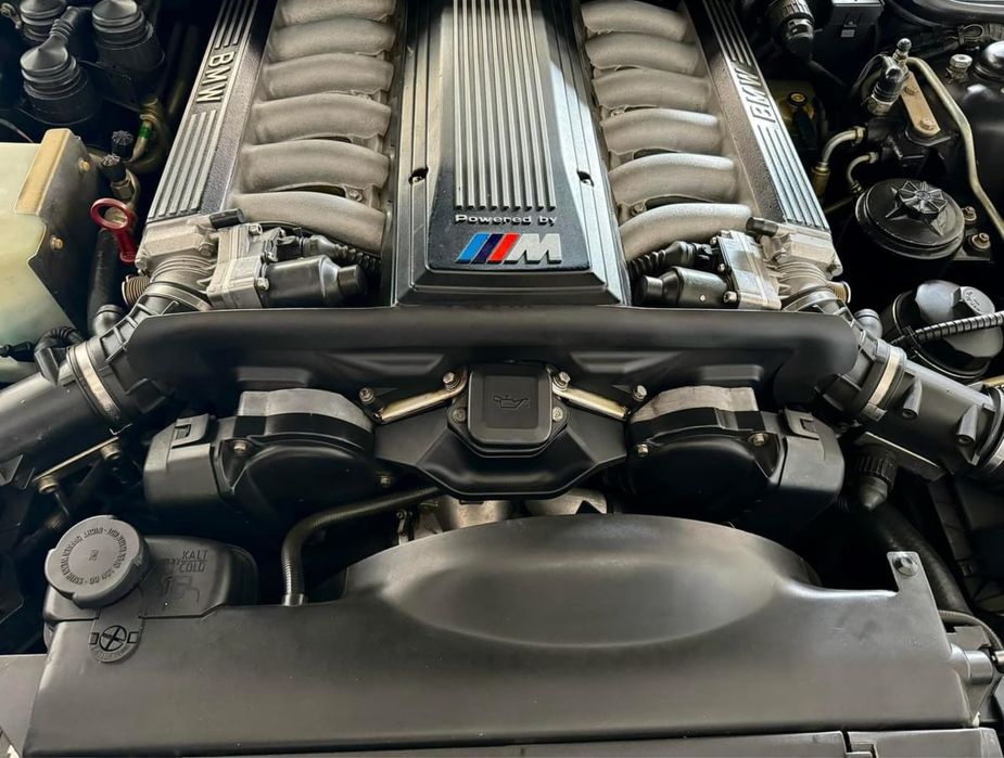 Pompa wody BMW E31 850 Ci / Csi  M70 Nowa …04162