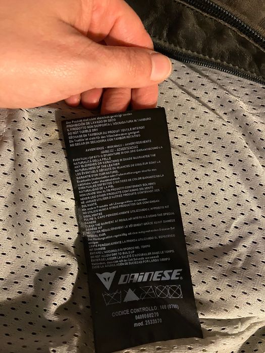 Casaco de mota em pele da Dainese em excelente estado