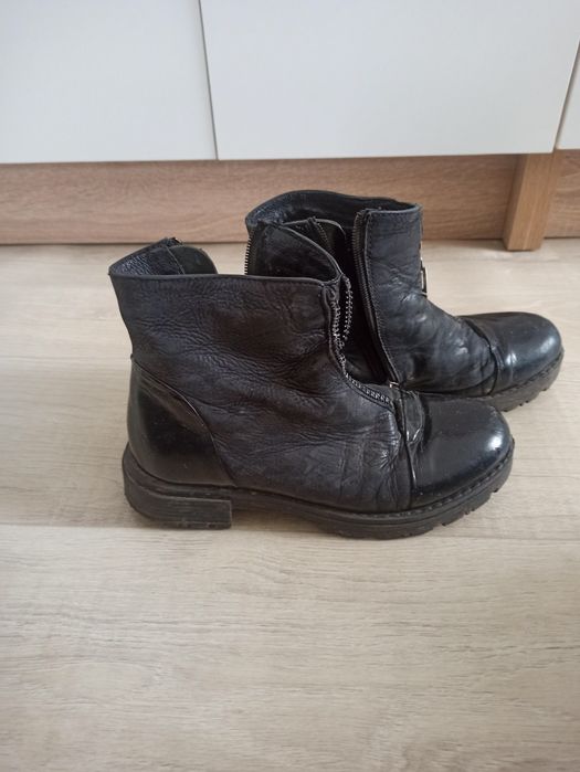 Віддам безкоштовно 33 розмір