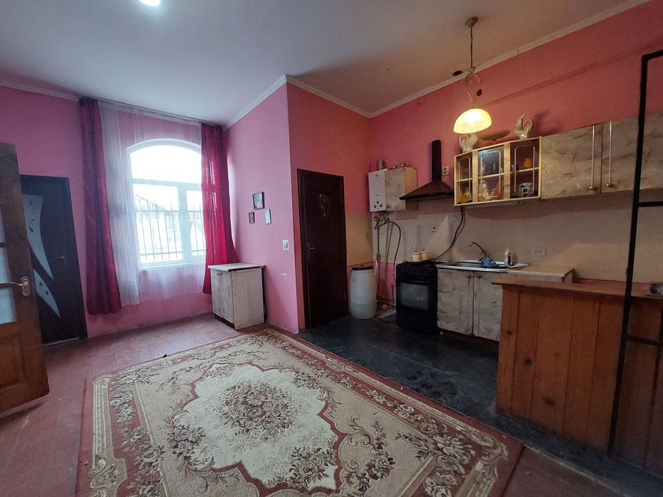 Продаж 1-кім. квартири 46 м.кв., вул. Дрогобицька