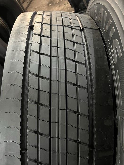 шина вантажна нова 315/70R22,5 Bridgestone R-Steer 02 (2 шт.)