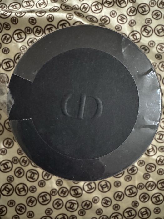 Perfume Christian Dior oud  ispahan