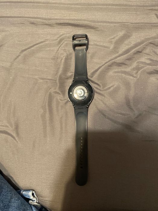 Smartwatch SAMSUNG Galaxy Watch5 44mm Szary z ładowarką