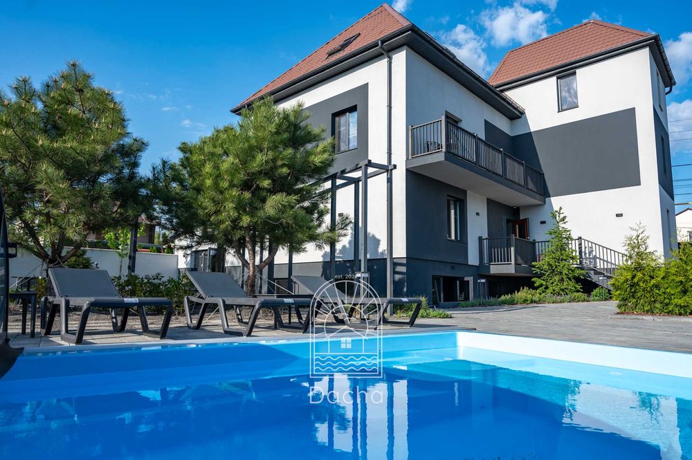 Вілла з лазнею,банкетним залом на 10спалень  для відпочинку /3012