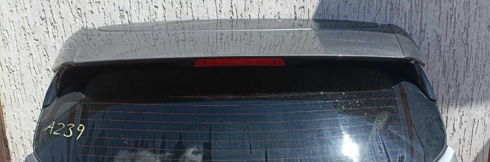 Спойлер двери багажника Nissan Rogue Sport 17-19