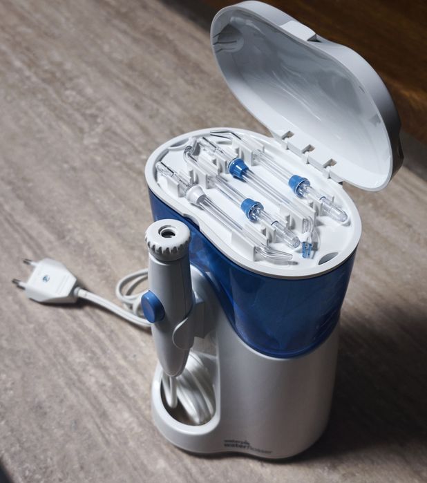 Іригатор, зубна щітка для ротової порожнини Waterpik Water Flosser