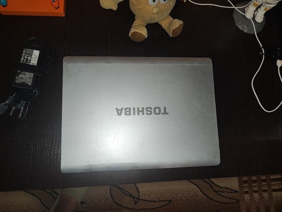 Ноутбук   Тошиба