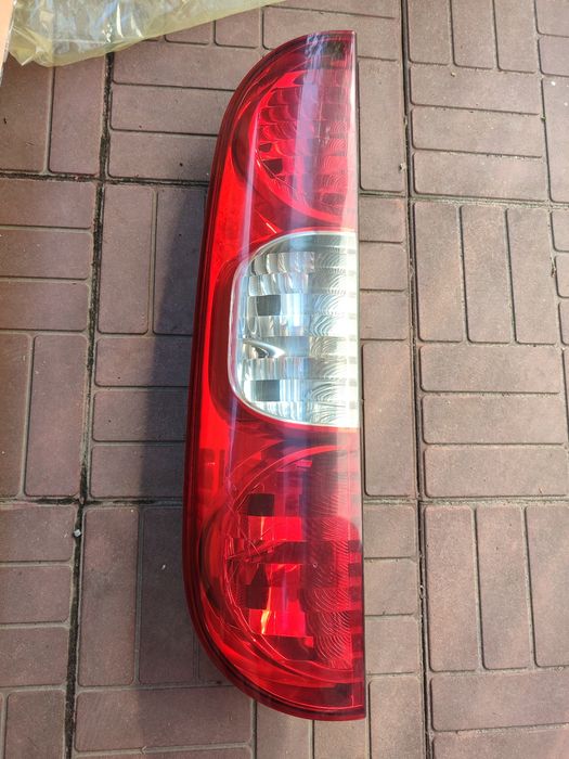 Ліхтар фара задній лівий Fiat Doblo