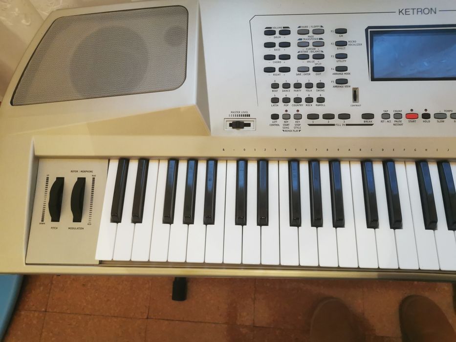 Teclado Ketron XD9