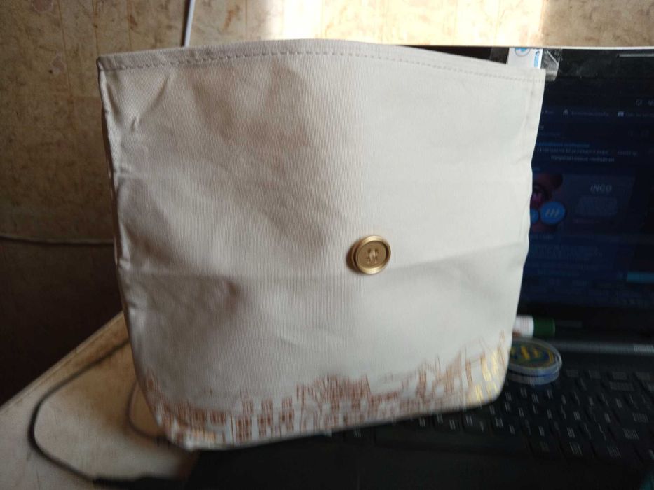 Ив роше косметичка + маска для волос