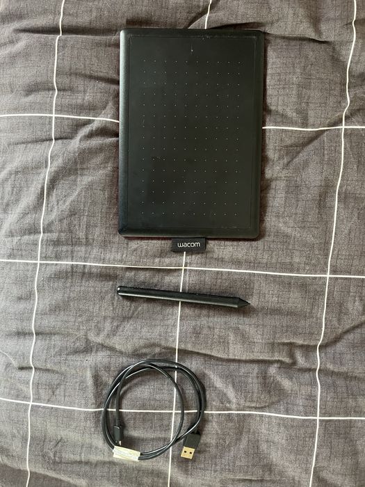 Wacom One Digital Drawing Tablet442950279402639362