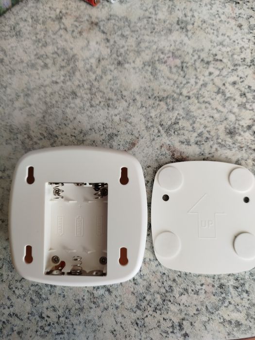 Нічний світильник з датчиком руху