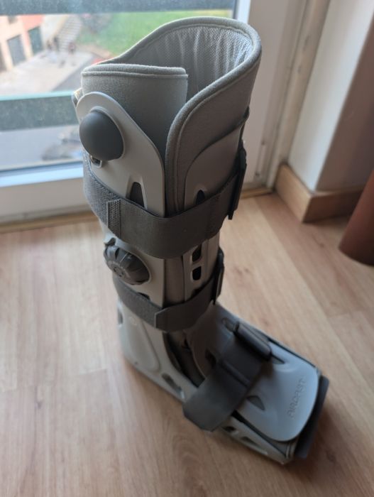 Bota Ortopédica Aircast AirSelect Pneumática – Tamanho Large – Como Nova