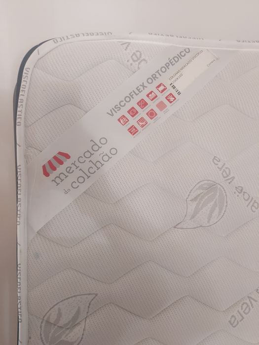 Colchão 160x200 mais estrado em boas condicoes