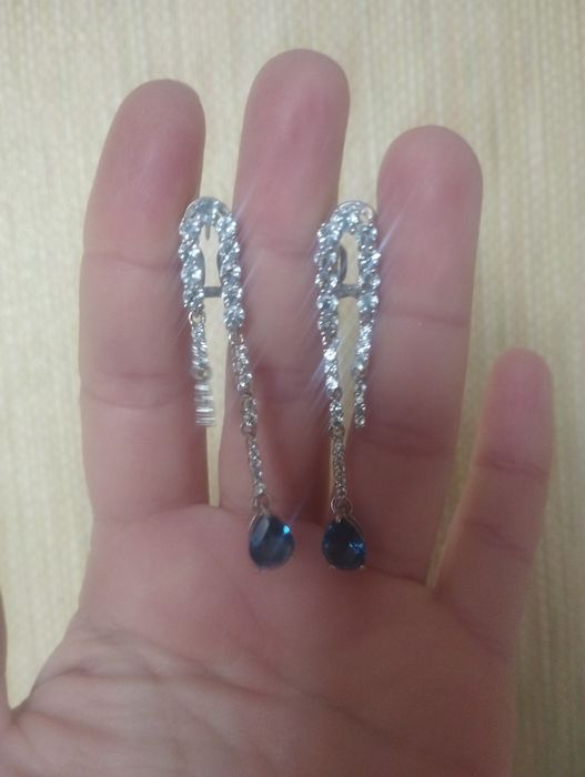 Серебряные серьги с натуральным белым топазом и Лондон блю