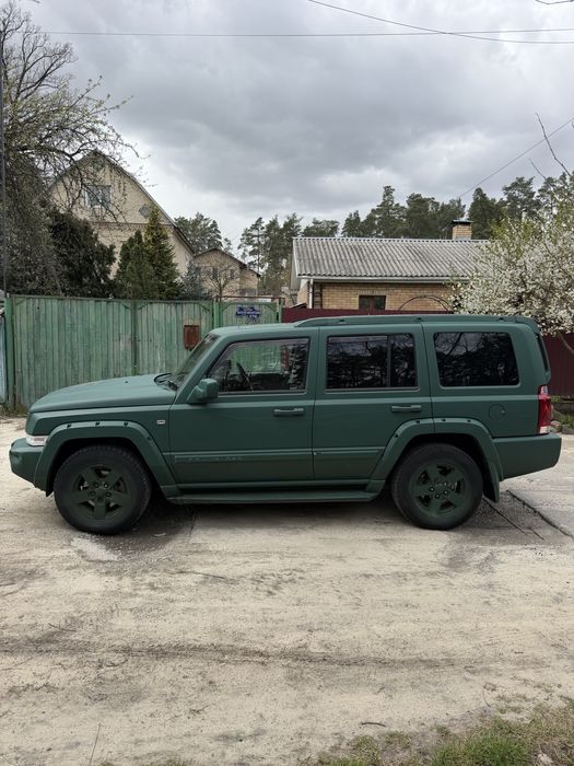 Jeep Commander 3.0 дизель автомат 4*4