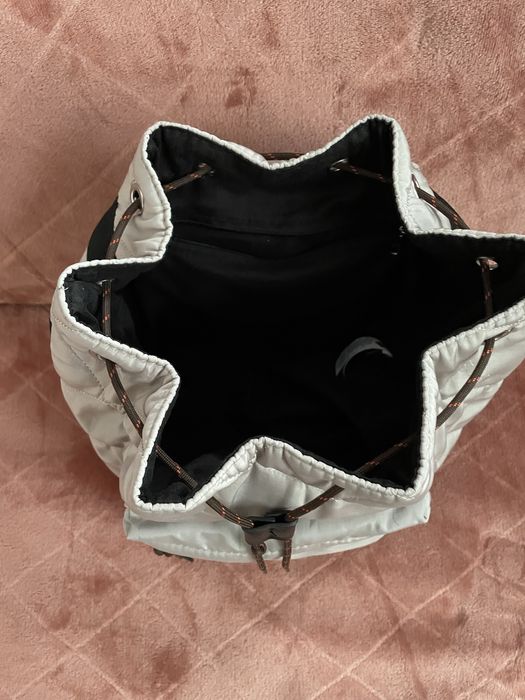 Plecak damski pikowany pojemny jak nowy taupe