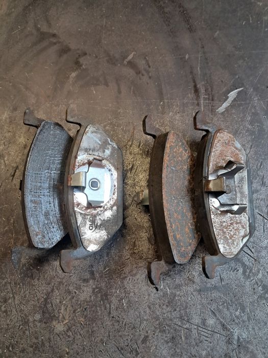 Klocki hamulcowe przód przednie Skoda Fabia 1 I rok 2002 diesel 1.9 SDI