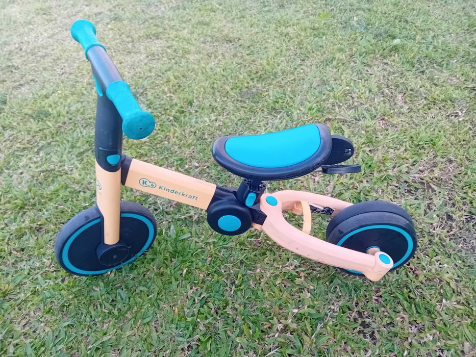Triciclo evolutivo e dobrável kinderkraft