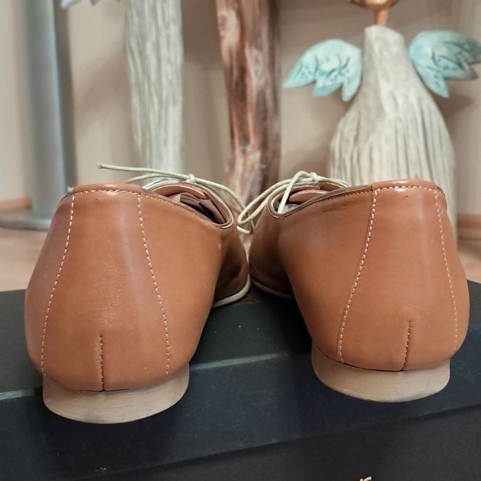 Wygodne, płaskie półbuty typu oxford Grabara 39