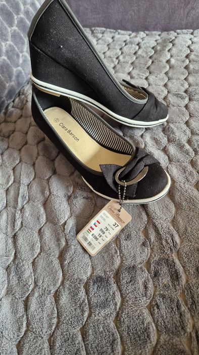 Buty czarne na klinie Nowe  37 Clara Barson.