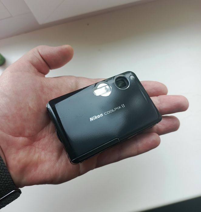 Стильна камера Nikon Coolpix  s1 Retro CCD MINI  Aluminium   +Повний комплект
